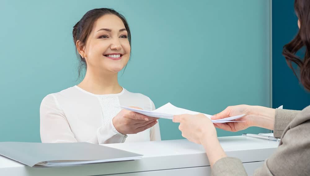 front desk & administrative support